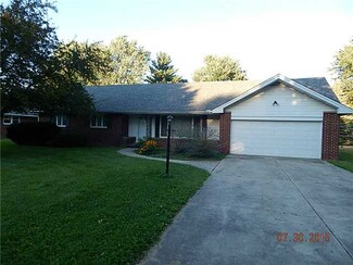 923 Miller Rd, Northwood, OH 43619
