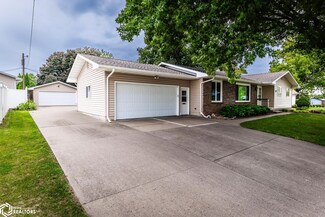 1807 S 3rd Ave, Marshalltown, IA 50158