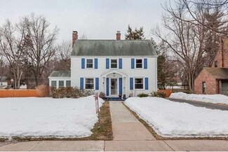 75 Caseland St, Springfield, MA 01107