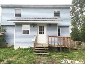 9562 Oakland Rd, Weedsport, NY 13166
