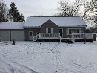 4857 E Calla Rd, New Middletown, OH 44442