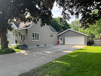 218 Milwaukee St, Neosho, WI 53059