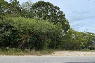 9 Maple Place, Central Islip, NY 11722