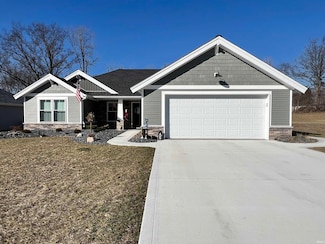 9 Beacon Way, Washington, IN 47501