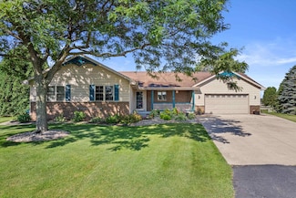 W2543 Skyview Ct, Appleton, WI 54915