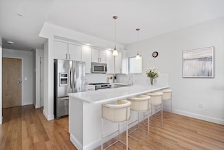 18 White St Unit 1, Cambridge, MA 02140