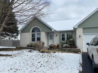 120 Fox Chase Dr S, Oswego, IL 60543