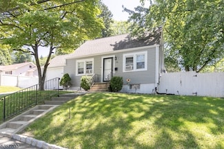 66 Clark St, Mine Hill, NJ 07803