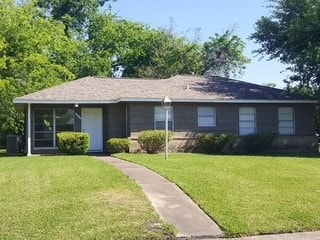 11605 Tilia St, Houston, TX 77029