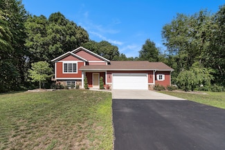 3469 Oak Branch Ct, Allegan, MI 49010