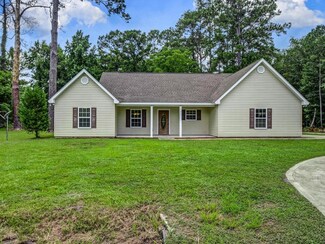 251 Middleton St, Waverly, GA 31565