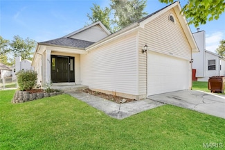 3058 Plum Creek Dr, Saint Peters, MO 63303