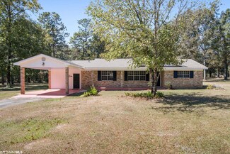 40885 Quinley Ln, Bay Minette, AL 36507