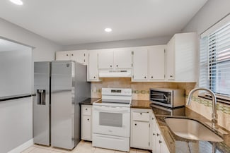21915 Lake Forest Cir Unit 203, Boca Raton, FL 33433