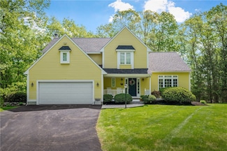 259 Little Pond County Rd, Cumberland, RI 02864