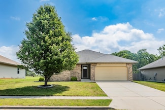 122 N Walnut Ave, Rogersville, MO 65742