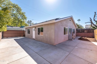 5842 Satsuma Ave Unit 2, Los Angeles, CA 91601
