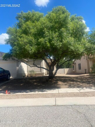 8745 E Green Branch Ln, Tucson, AZ 85730