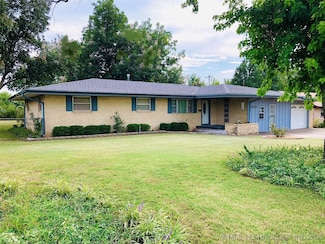 1341 E 9th St, Cushing, OK 74023