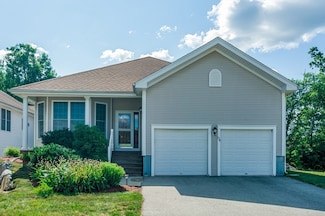 124 Taft Hill Ln, Uxbridge, MA 01569