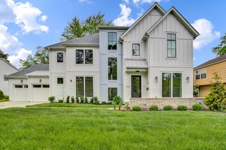 234 S Prospect Ave, Clarendon Hills, IL 60514
