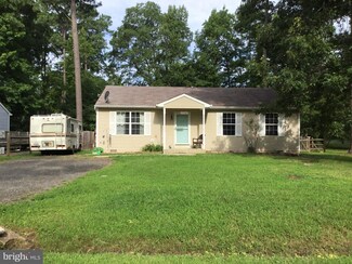17835 Duvall Dr, Cobb Island, MD 20625
