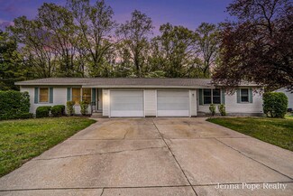 15255 Millhouse Ct, Grand Haven, MI 49417