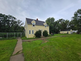 801 S Main St, Mahnomen, MN 56557