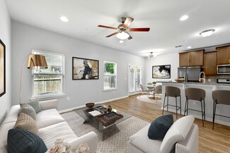 7202 Redding Dr, Austin, TX 78745
