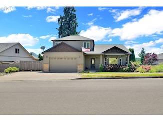 1427 Dogwood Ave, Cottage Grove, OR 97424