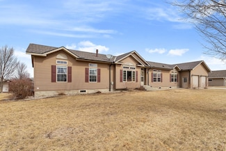 606 Appel St, Springfield, MN 56087