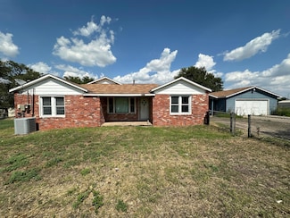 4210 Hilltop Dr, Amarillo, TX 79108