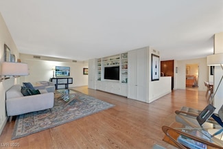 3111 Bel Air Dr Unit 7D, Las Vegas, NV 89109