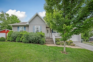 24 Hillcrest Dr, Sparta, TN 38583