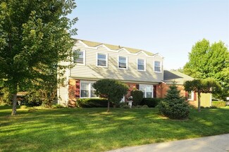 1335 Leverenz Rd, Naperville, IL 60564
