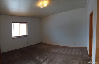 470 Mansfield St, Brewster, WA 98812