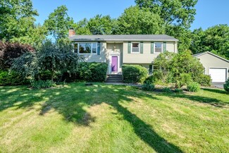 284 S West St, Feeding Hills, MA 01030