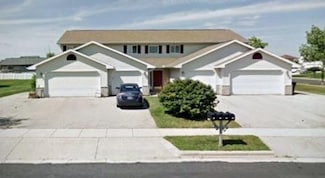 394 Blackberry Ln, de Forest, WI 53532