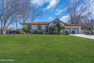 79 Whitesville Rd, Jackson, NJ 08527