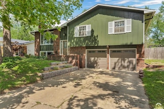 518 Kasold Dr, Lawrence, KS 66049