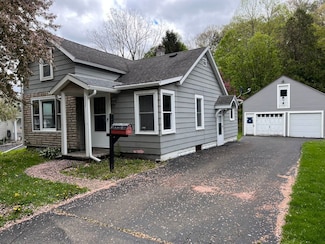 332 Jamestown St, Gowanda, NY 14070