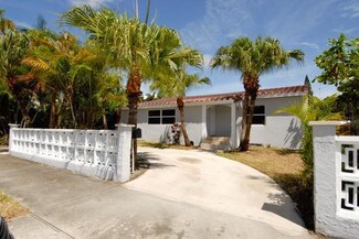 1521 Moffett St, Hollywood, FL 33020