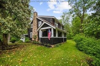 1516 Hunter Dr, Charleston, WV 25311