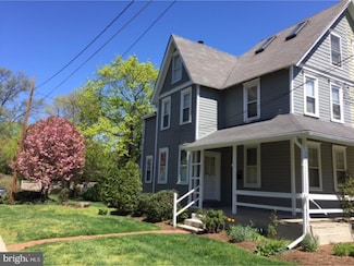 301 Linden St, Moorestown, NJ 08057