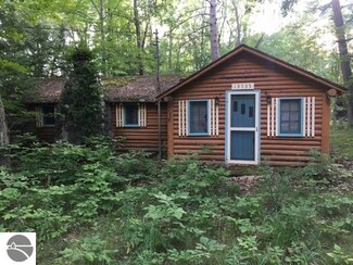 13935 Serenity Dr, Marion, MI 49665