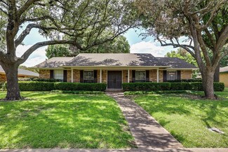 726 Little Creek Dr, Duncanville, TX 75116