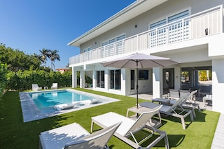227 Corsair Rd, Duck Key, FL 33050