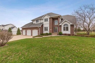 427 Primrose Dr, Hudson, IA 50643