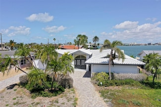 511 64th Ave, Saint Pete Beach, FL 33706