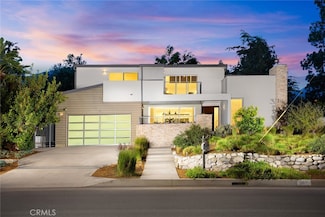 1145 E Grandview Ave, Sierra Madre, CA 91024